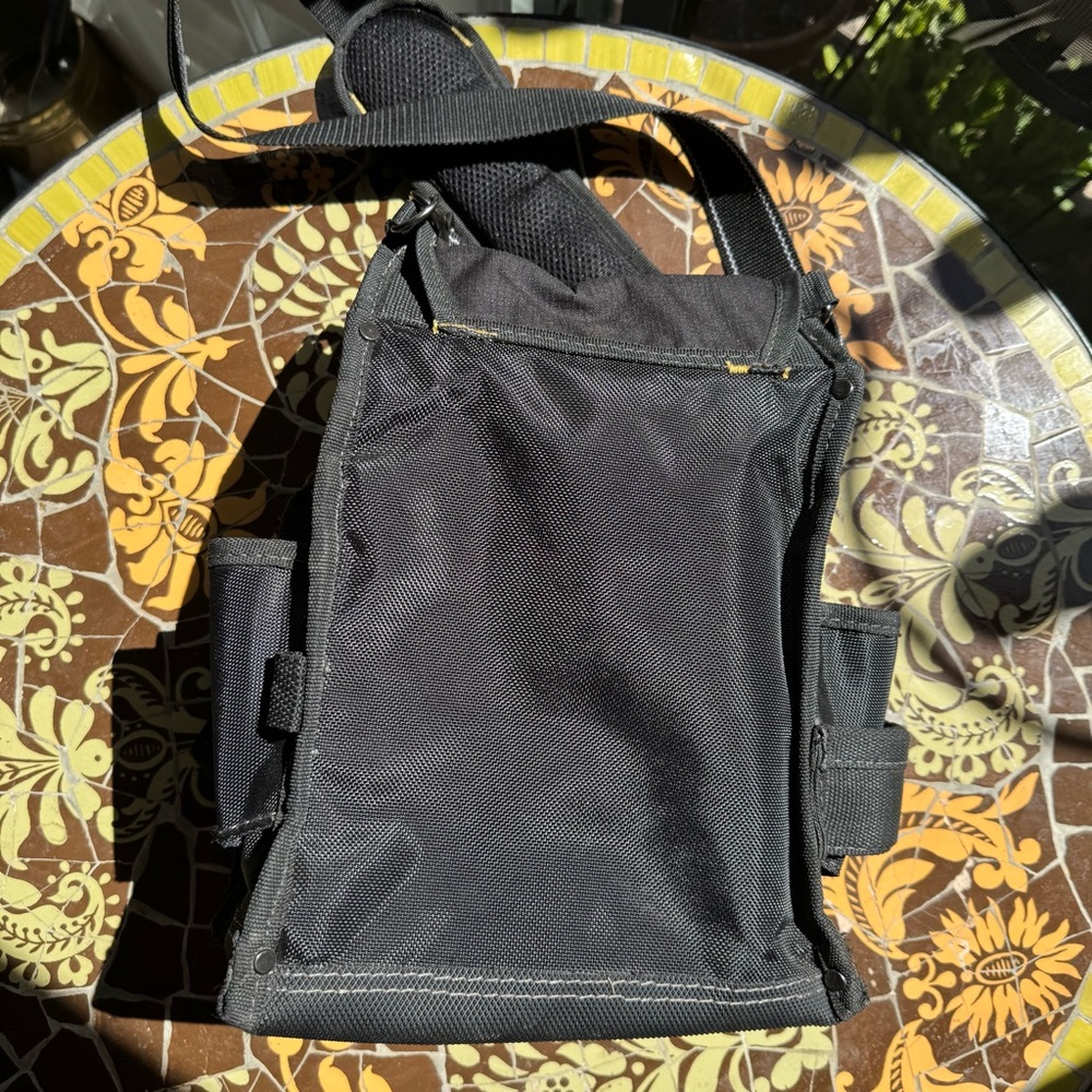 TOOL BAG WITH STRAP. - Picture 5 of 10